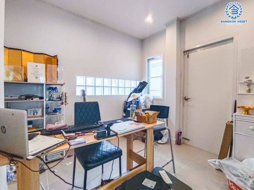 *****บ้านแฝดมือสอง โครงการ ศุภาลัยเบลล่า ซ.กันตนา เนื้อที่กว้าง 37.80 ตร.ว. ฟังก์ชัน 3 ห้องนอน 2 ห้องน้ำ 2 ที่จอดรถ สภาพภายในสวย รอบบ้านกว้างขวาง บนทำเลดี เชื่อมต่อถนนกาญนาภิเษก, ถนนแก้วอินทร์ ถนนคลองถนน และจุดขึ้นทางด่วน "ศรีรัช" จองเลย!