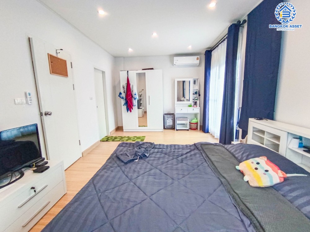 *****บ้านแฝดมือสอง โครงการ ศุภาลัยเบลล่า ซ.กันตนา เนื้อที่กว้าง 37.80 ตร.ว. ฟังก์ชัน 3 ห้องนอน 2 ห้องน้ำ 2 ที่จอดรถ สภาพภายในสวย รอบบ้านกว้างขวาง บนทำเลดี เชื่อมต่อถนนกาญนาภิเษก, ถนนแก้วอินทร์ ถนนคลองถนน และจุดขึ้นทางด่วน "ศรีรัช" จองเลย!