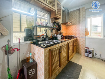 *****บ้านแฝดมือสสองปทุมธานี โครงการ ศุภาลัย วิลล์ ศรีสมาน-ปทุมสายใน เนื้อที่ 37.6 ตร.ว สภาพดี หลังใหญ่ กับฟัง์ชัน 3 ห้องนอน 2 ห้องน้ำ 2 ที่จอดรถ พิเศษฟรี! 2 เครื่องปรับอากาศ และเฟอร์นิเจอร์อื่น ๆ พร้อมใช้งาน ทำเลเยี่ยมติดแม่น้ำเจ้าพระยา เชื่อมต่อถนนสะพานนทบุรี-บางบัวทอง และถนนปทุมธานี-สายใน