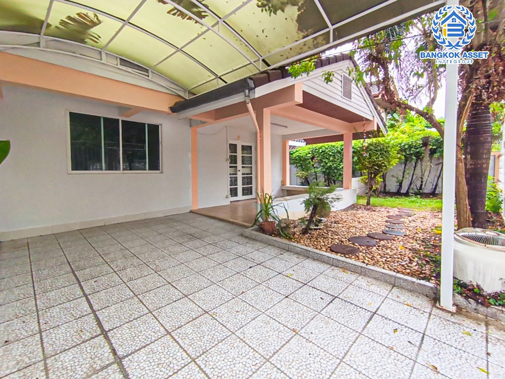 *****บ้านเดี่ยวมือสองนนทบุรี โครงการ ประชานิเวศน์3 สามัคคี เนื้อที่ 50 ตร.ว บ้านสภาพดี มีสวนในบ้าน พื้นที่ใช้สอยเยอะ พร้อมฟังก์ชัน 4 ห้องนอน 2 ห้องน้ำ 1 ที่จอดรถ ที่สุดแห่งทำเล มีสถานที่อำนวยความสะดวกมากมาย เชื่อมต่อถนนสามัคคี, ถนนติวานนท์, ถนนประชาชื่น ใกล้โครงการรถไฟฟ้าสายสีชมพู "สถานีสามัคคี" และทางพิเศษ "ศรีรัช"