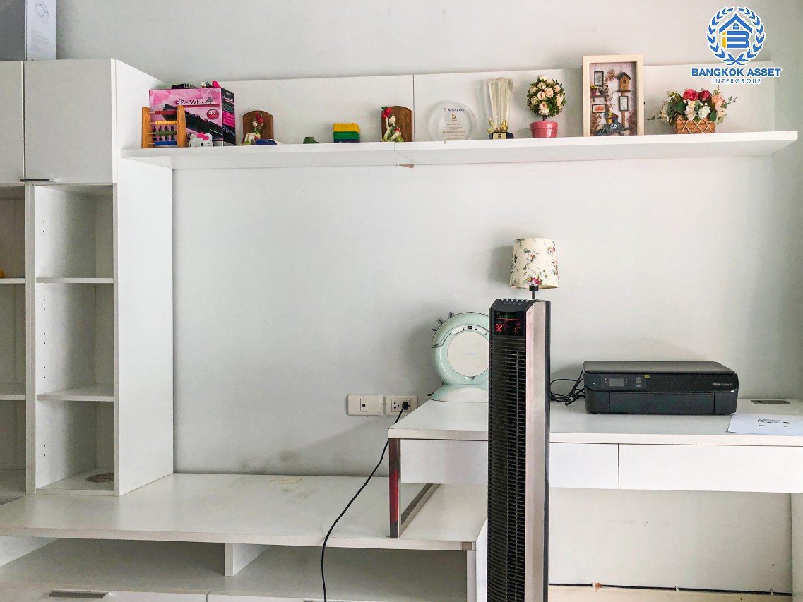 *****ทาวน์เฮ้าส์มือสองนนทบุรี โครงการ อารียา เดอะคัลเลอร์ ติวานนท์ เฟส4 เนื้อที่ 17.5 ตร.ว. ฟังก์ชัน 3 ห้องนอน 2 ห้องน้ำ 1 ที่จอดรถ แถมฟรี! 3 เครื่องปรับอากาศ, 1 เครื่องทำน้ำอุ่น, 1 เครื่องดูดควัน และเตาไฟฟ้า บนทำเลดี ใกล้รถไฟฟ้าสายสีชมพู "สถานีเมืองทองธานี" และจุดขึ้นทางด่วน "ศรีสมาน", "แจ้งวัฒนะ"