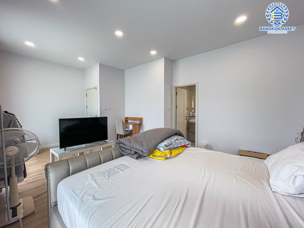 *****บ้านเดี่ยวมือสอง โครงการ เพอร์เฟคพาร์ค เวสต์เกต เนื้อที่กว้างขวางถึง 51.5 ตร.ว. ฟังก์ชันจัดเต็ม 4 ห้องนอน 3 ห้องน้ำ 2 ที่จอดรถ บ้านสภาพดีพร้อมเข้าอยู่ บนทำเลเดินทางสะดวก เชื่อมต่อถนนกาญจนาภิเษก, ถนนรัตนาธิเบศร์ ใกล้รถไฟฟ้าสายสีม่วง "สถานีคลองบางไผ่" จองเลย