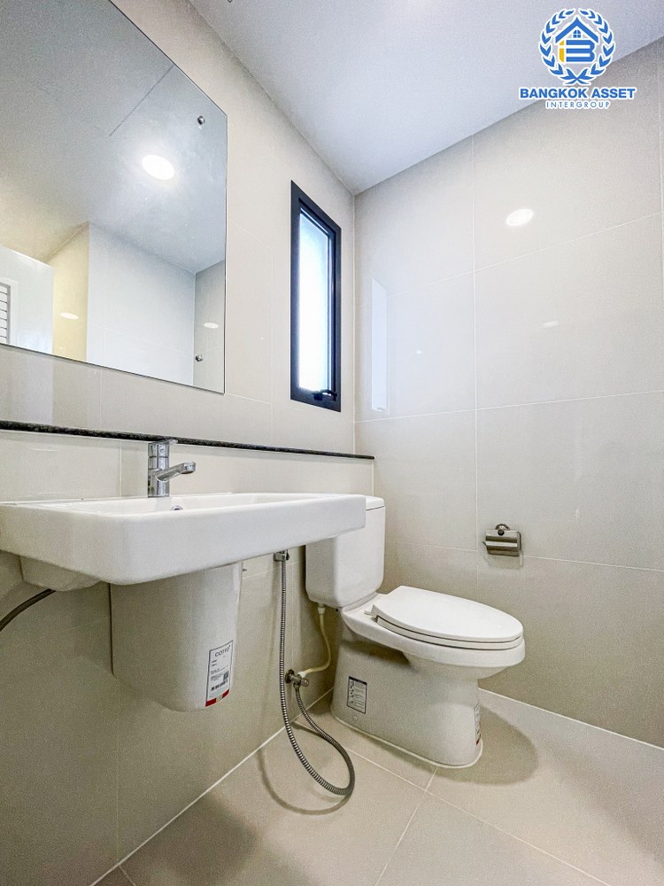 *****บ้านเดี่ยวมือสอง โครงการ เพอร์เฟคพาร์ค เวสต์เกต เนื้อที่กว้างขวางถึง 51.5 ตร.ว. ฟังก์ชันจัดเต็ม 4 ห้องนอน 3 ห้องน้ำ 2 ที่จอดรถ บ้านสภาพดีพร้อมเข้าอยู่ บนทำเลเดินทางสะดวก เชื่อมต่อถนนกาญจนาภิเษก, ถนนรัตนาธิเบศร์ ใกล้รถไฟฟ้าสายสีม่วง "สถานีคลองบางไผ่" จองเลย