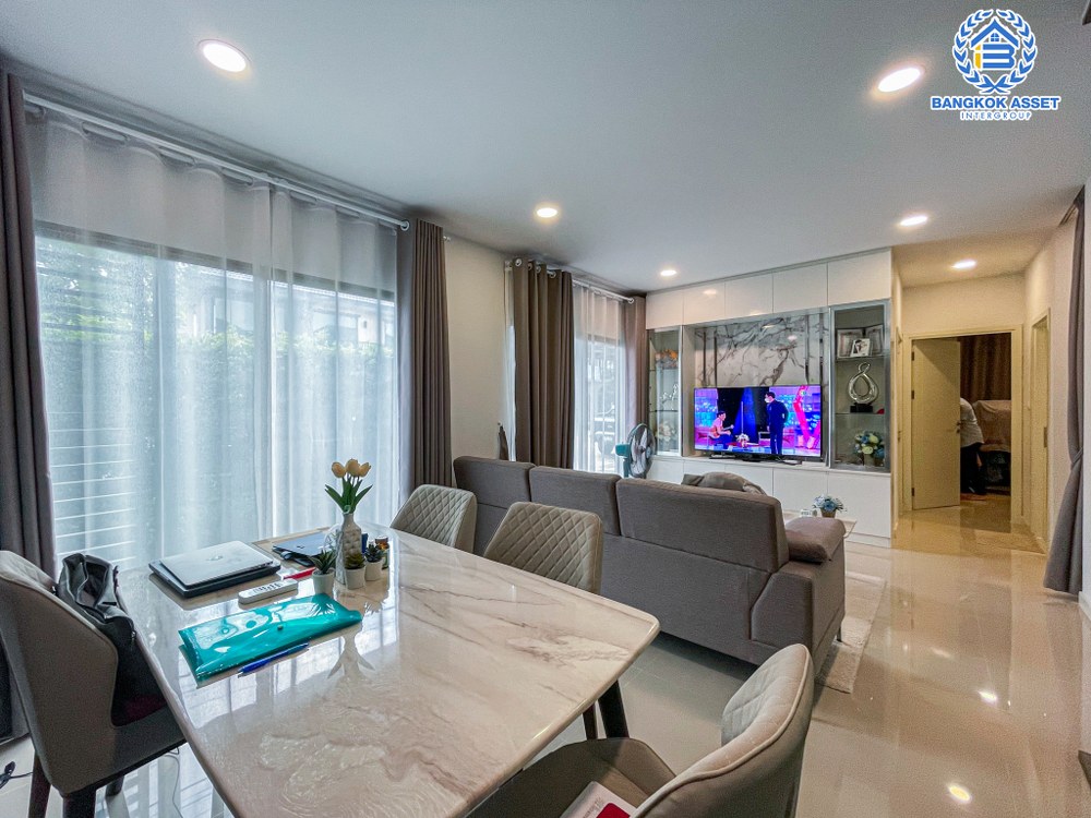 *****บ้านเดี่ยวมือสอง โครงการ เพอร์เฟคพาร์ค เวสต์เกต เนื้อที่กว้างขวางถึง 51.5 ตร.ว. ฟังก์ชันจัดเต็ม 4 ห้องนอน 3 ห้องน้ำ 2 ที่จอดรถ บ้านสภาพดีพร้อมเข้าอยู่ บนทำเลเดินทางสะดวก เชื่อมต่อถนนกาญจนาภิเษก, ถนนรัตนาธิเบศร์ ใกล้รถไฟฟ้าสายสีม่วง "สถานีคลองบางไผ่" จองเลย