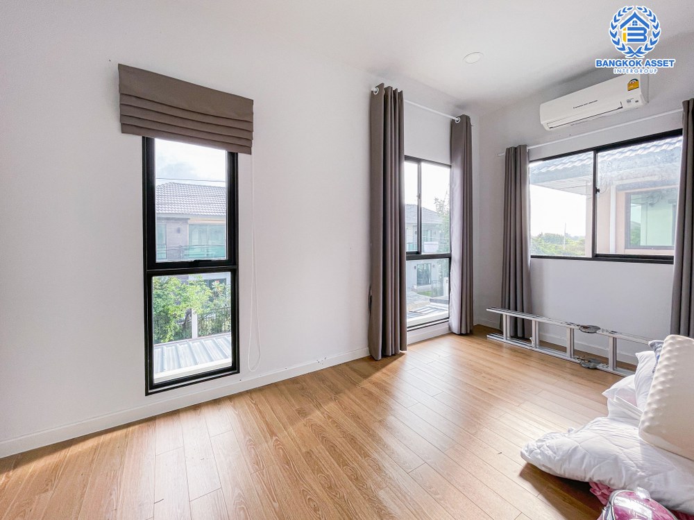 *****บ้านเดี่ยวมือสอง โครงการ เพอร์เฟคพาร์ค เวสต์เกต เนื้อที่กว้างขวางถึง 51.5 ตร.ว. ฟังก์ชันจัดเต็ม 4 ห้องนอน 3 ห้องน้ำ 2 ที่จอดรถ บ้านสภาพดีพร้อมเข้าอยู่ บนทำเลเดินทางสะดวก เชื่อมต่อถนนกาญจนาภิเษก, ถนนรัตนาธิเบศร์ ใกล้รถไฟฟ้าสายสีม่วง "สถานีคลองบางไผ่" จองเลย