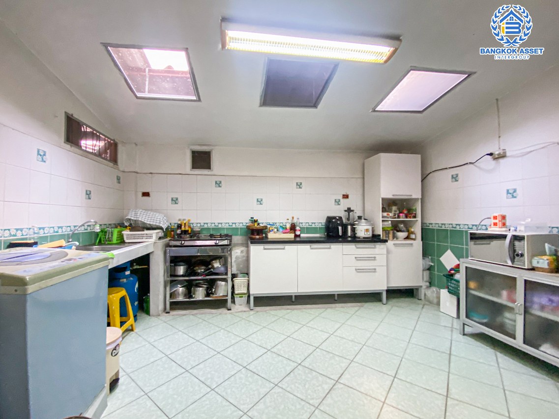 *****ทาวน์เฮ้าส์มือสองนนทบุรี หมู่บ้าน ซื่อตรง รัตนาธิเบศร์ เนื้อที่กว้าง 20 ตร.ว. ฟังก์ชัน 2 ห้องนอน 2 ห้องน้ำ 1 ที่จอดรถ แถมฟรี! 2 เครื่องปรับอากาศ บนทำเลหน้าโครงการติด ถนนรัตนาธิเบศร์ และรถไฟฟ้า "สถานีไทรม้า"!! เพียง 5 นาที ใกล้ทางด่วน "งามวงศ์วาน" จองเลย!