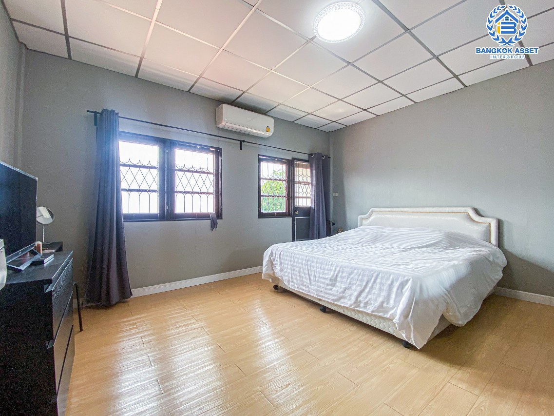 *****ทาวน์เฮ้าส์มือสองนนทบุรี หมู่บ้าน ซื่อตรง รัตนาธิเบศร์ เนื้อที่กว้าง 20 ตร.ว. ฟังก์ชัน 2 ห้องนอน 2 ห้องน้ำ 1 ที่จอดรถ แถมฟรี! 2 เครื่องปรับอากาศ บนทำเลหน้าโครงการติด ถนนรัตนาธิเบศร์ และรถไฟฟ้า "สถานีไทรม้า"!! เพียง 5 นาที ใกล้ทางด่วน "งามวงศ์วาน" จองเลย!