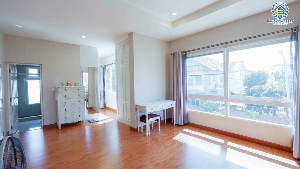 *****บ้านเดี่ยวมือสอง โครงการ ลัดดารมย์ ราชพฤกษ์-รัตนาธิเบศร์2 หลังมุม คุณภาพจากแบรนด์ Q House เนื้อที่ 72.10 ตร.ว. ฟังก์ชัน 4 ห้องนอน 5 ห้องน้ำ 2 ที่จอดรถ ภายในสภาพสวย พร้อมเข้าอยู่ ทำเลเดินทางสะดวก เชื่อมต่อถนนราชพฤกษ์, ถนนรัตนาธิเบศร์, ถนนชัยพฤกษ์ จองเลย!