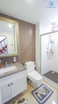 *****บ้านเดี่ยวมือสอง โครงการ ลัดดารมย์ ราชพฤกษ์-รัตนาธิเบศร์2 หลังมุม คุณภาพจากแบรนด์ Q House เนื้อที่ 72.10 ตร.ว. ฟังก์ชัน 4 ห้องนอน 5 ห้องน้ำ 2 ที่จอดรถ ภายในสภาพสวย พร้อมเข้าอยู่ ทำเลเดินทางสะดวก เชื่อมต่อถนนราชพฤกษ์, ถนนรัตนาธิเบศร์, ถนนชัยพฤกษ์ จองเลย!