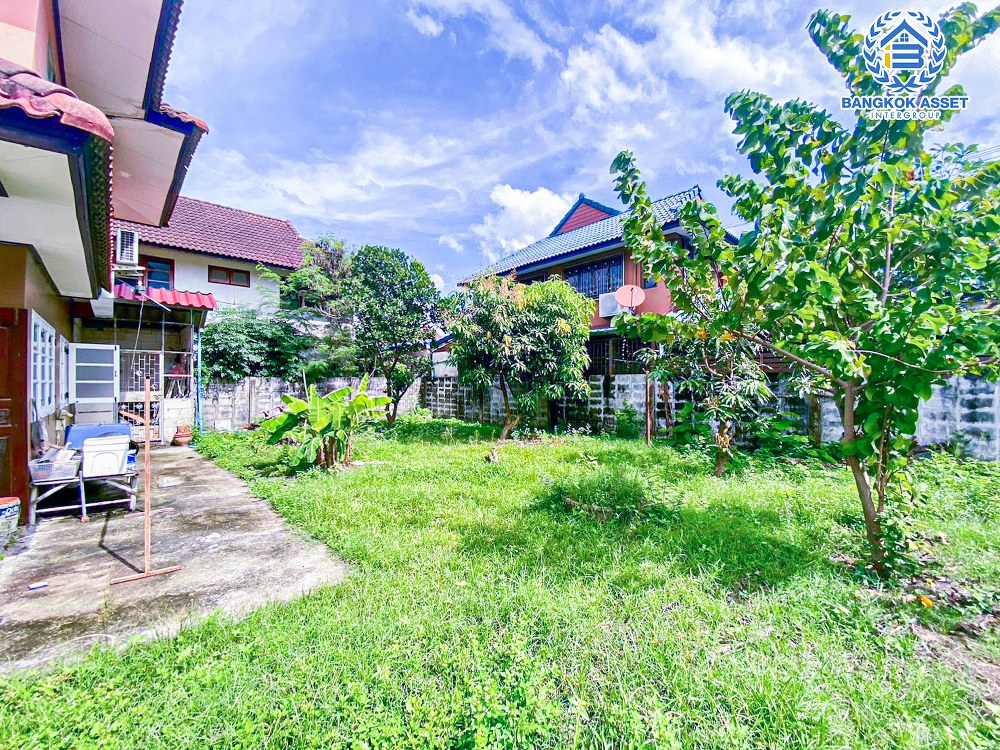 บ้านเดี่ยวมือสอง หมู่บ้าน สินสมบูรณ์ คลอง8 เนื้อที่กว้าง 78 ตร.ว. ฟังก์ชัน 4 ห้องนอน 2 ห้องน้ำ 1 ที่จอดรถ บ้านหลังใหญ่ ภายในสภาพดี พร้อมเข้าอยู่ แถมฟรี! เครื่องปรับอากาศ, เครื่องทำน้ำอุ่น บนทำเลดี เชื่อมต่อถนนเลียบคลอง8, ถนนลำลูกกา, ถนนนมิตรใหม่, ถนนวงแหวน-รามอินทรา จองเลย!