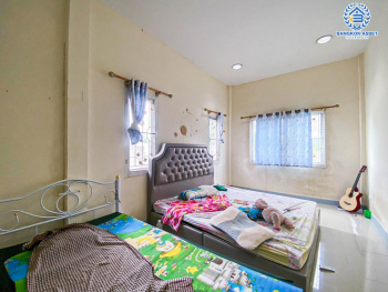 *****บ้านเดี่ยวมือสอง โครงการ ทรัพย์ธานี3 รังสิต-นครนายก หลังมุม เนื้อที่กว้าง 96.90 ตร.ว. ฟังก์ชัน 3 ห้องนอน 2 ห้องน้ำ 2 ที่จอดรถ บ้านหลังใหญ่ ภายในสภาพดี รอบบ้านมีพื้นที่กว้าง โครงการบนทำเลดี เชื่อมต่อถนนรังสิต-นครนายก, ถนนเลียบคลอง8,ถนนวงแหวนรอบนอกตะวันออก จองเลย!