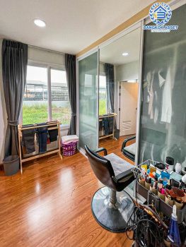 *****ทาวน์โฮมมือสองกรุงเทพมหานคร โครงการสเปซ ลาดพร้าว 80 เนื้อที่กว้างขวาง 24.7 ตร.ว. ฟังก์ชัน 3 ห้องนอน 4 ห้องน้ำ 2 ที่จอดรถ ตอบโจทย์ครอบครัวยุคใหม่ บนทำเลเชื่อมต่อถนนลาดพร้าว ใกล้ทางด่วน "รามอินทรา-อาจณรงค์" ในราคาคุ้มต่อการลงทุน!