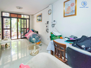 *****ทาวน์เฮ้าส์มือสอง นนทบุรี โครงการ ทิพย์พิมาน บ้านริมคลอง เนื้อที่ 22.50 ตร.ว. ฟังก์ชัน 4 ห้องนอน 2 ห้องน้ำ ที่จอดรถ 1 คัน ภายในสภาพใหม่เอี่ยม พร้อมเข้าอยู่ ตั้งบนทำเลแห่งความสะดวกสบาย เข้า-ออกได้หลากหลายเส้นทาง ใกล้รถไฟฟ้าสายสีม่วง "สถานีคลองบางไผ่" และทางด่วน "กาญจนาภิเษก" จองเลย!