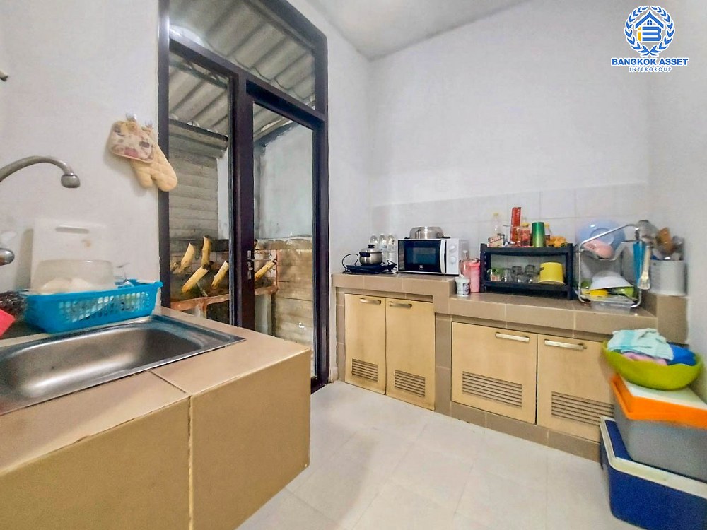 *****บ้านแฝดมือสอง โครงการ พร้อมพัฒน์ไพร์ม หทัยราษฎร์ เนื้อที่กว้าง 35 ตร.ว. ฟังก์ชัน 4 ห้องนอน 2 ห้องน้ำ 1 ที่จอดรถ ภายในสภาพดี ฟรี! แอร์ และเครื่องทำน้ำอุ่น โครงการบนทำเลดี เชื่อมต่อถนนปัญญาอินทรา ใกล้รถไฟฟ้าสายสีชมพู "สถานีรามอินทรา" ใกล้จุดขึ้นทางด่วน "จตุโชติ"