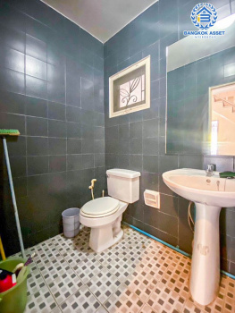 *****ทาวน์เฮ้าส์มือสองปทุมธานี หมู่บ้าน บ้านฟ้ารังสิต คลองสอง #หลังมุม เนื้อที่กว้างถึง 27 ตร.ว. ฟังก์ชัน 3 ห้องนอน 2 ห้องน้ำ 1 ที่จอดรถ บ้านสภาพดี บนทำเลเข้า-ออกเมืองสะดวกสุด เชื่อมต่อถนนรังสิต-นครนายก, ถนนพหลโยธิน, ถนนคลองสอง ใกล้ทางด่วน "อุตราภิมุข" สนใจติดต่อเลย!