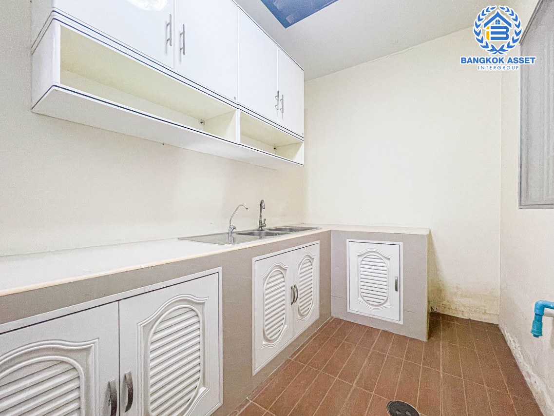 *****ทาวน์เฮ้าส์มือสองปทุมธานี โครงการพฤกษา50 บางเดื่อ เนื้อที่ 17.4 ตร.ว. ฟังก์ชัน 3 ห้องนอน 2 ห้องน้ำ 1 ที่จอดรถ บ้านสภาพดี พร้อมเข้าอยู่ บนทำเลดี เชื่อมต่อถนนสะพานนนทบุรี-บางบัวทอง, ถนน กรุงเทพ-ปทุมธานี ใกล้ทางด่วน "ศรีสมาน" ในราคาสุดคุ้ม!