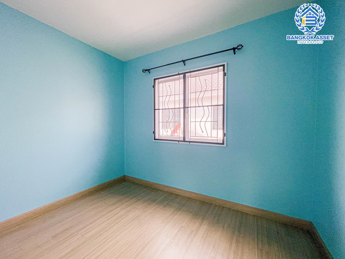 *****ทาวน์เฮ้าส์มือสองปทุมธานี โครงการพฤกษา50 บางเดื่อ เนื้อที่ 17.4 ตร.ว. ฟังก์ชัน 3 ห้องนอน 2 ห้องน้ำ 1 ที่จอดรถ บ้านสภาพดี พร้อมเข้าอยู่ บนทำเลดี เชื่อมต่อถนนสะพานนนทบุรี-บางบัวทอง, ถนน กรุงเทพ-ปทุมธานี ใกล้ทางด่วน "ศรีสมาน" ในราคาสุดคุ้ม!