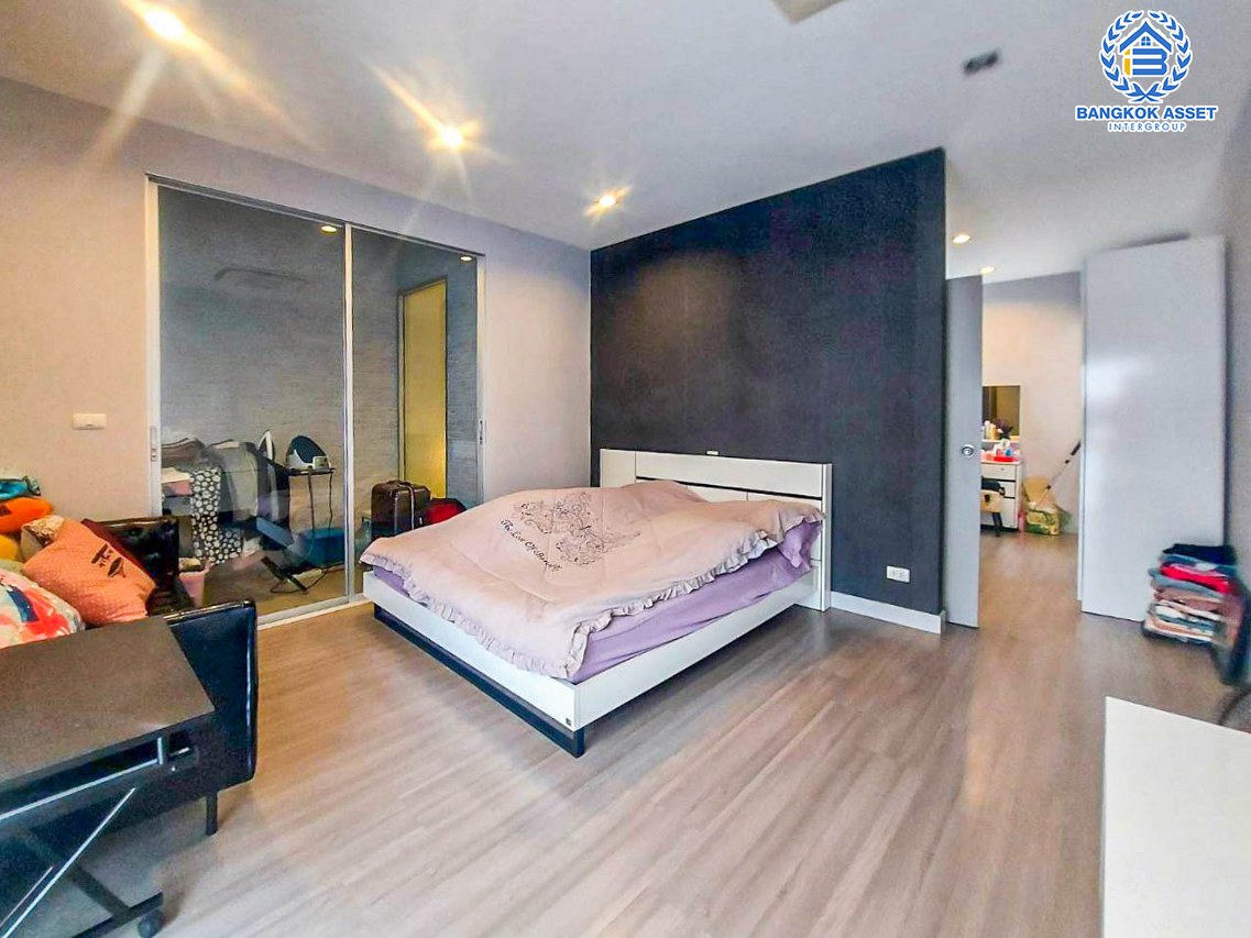 *****ทาวน์โฮมมือสองกรุงเทพมหานคร โครงการ สัมมากร อเวนิว รามอินทรา-วงแหวน เนื้อที่ 18.5 ตร.ว. ฟังก์ชัน 3 ห้องนอน 3 ห้องน้ำ 2 ที่จอดรถ บ้านสวย ฟรี! เครื่องทำน้ำอุ่น 2 เครื่อง บนทำเลติดถนนเลียบมอเตอร์เวย์ เชื่อมต่อถนนคู้บอน, ถนนรามอินทรา ใกล้คู่ขนานมอเตอร์เวย์ และจุดขึ้นทางด่วน "จตุโชติ"