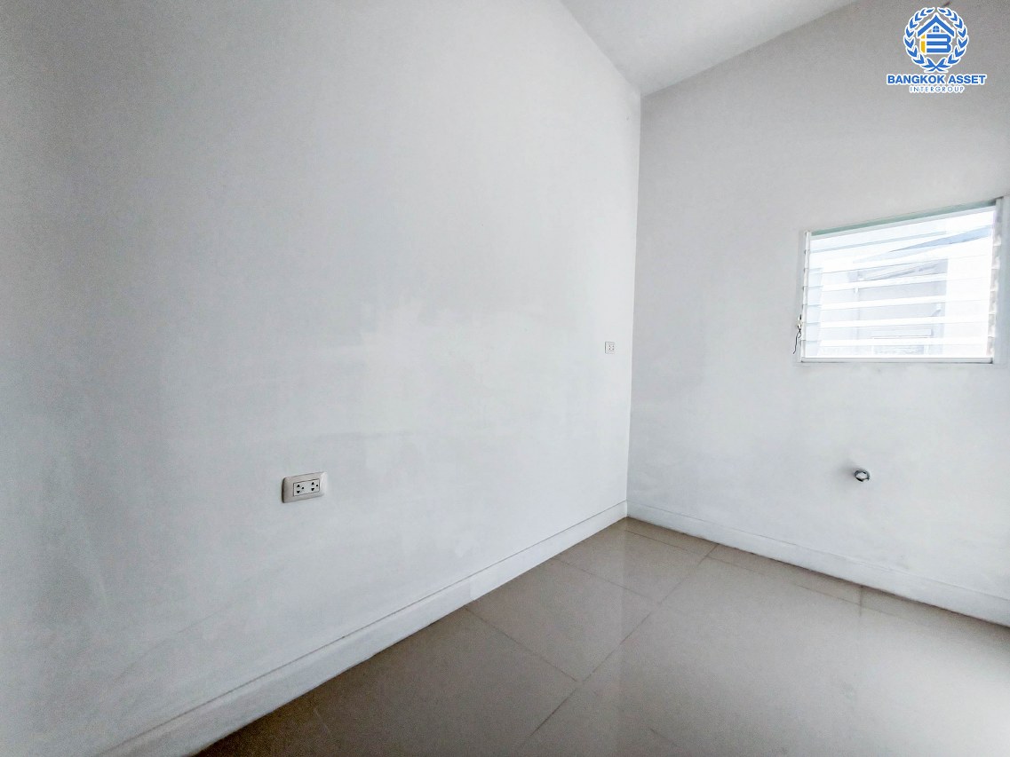 บ้านเดี่ยวมือสองนนทบุรี โครงการ คณาสิริ ปิ่นเกล้า-กาญจนาภิเษก คุณภาพระดับ แสนสิริ เนื้อที่ 50 ตร.ว. ฟังก์ชัน 3 ห้องนอน 2 ห้องน้ำ 2 ที่จอดรถ บ้านสภาพสวย แถมฟรี! 4 เครื่องปรับอากาศ บนทำเลแห่งการเดินทาง เชื่อมต่อ ถนนกาญจนาภิเษก, ถนนรัตนาธิเบศร์ ใกล้จุดขึ้นทางด่วน "ศรีรัช"