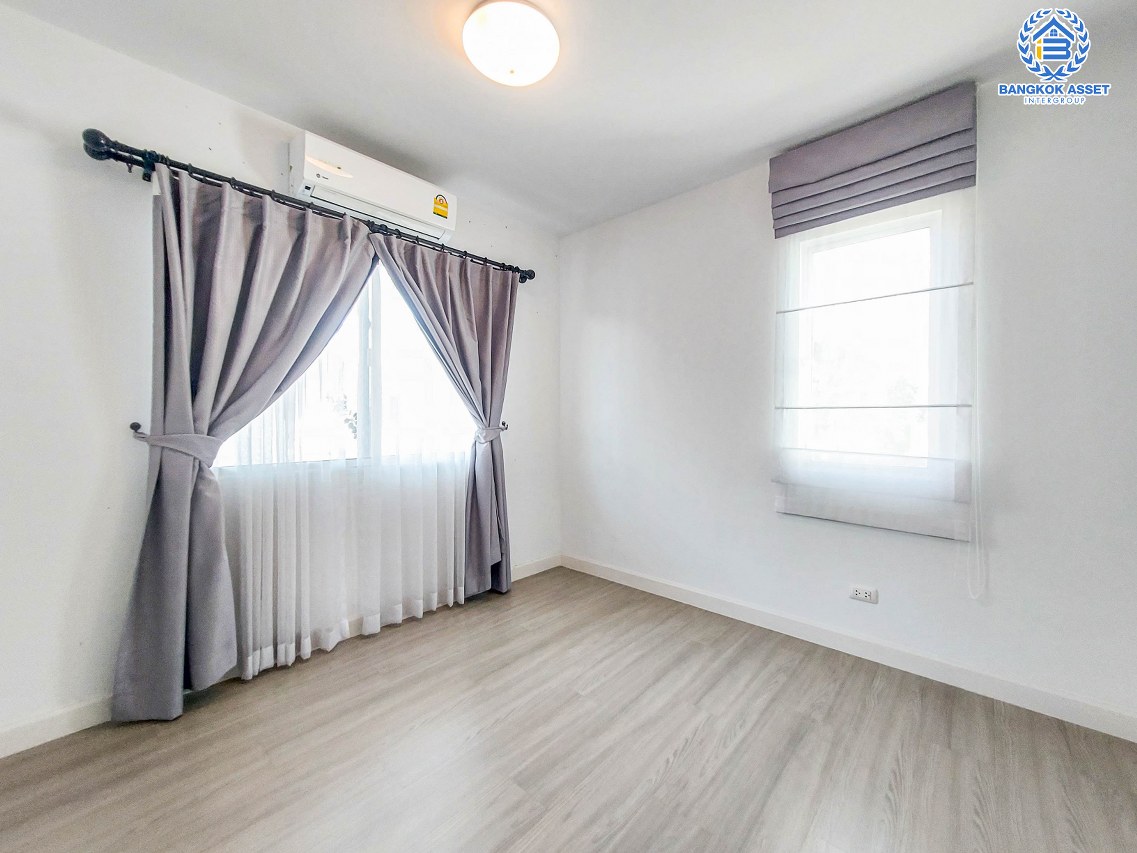 บ้านเดี่ยวมือสองนนทบุรี โครงการ คณาสิริ ปิ่นเกล้า-กาญจนาภิเษก คุณภาพระดับ แสนสิริ เนื้อที่ 50 ตร.ว. ฟังก์ชัน 3 ห้องนอน 2 ห้องน้ำ 2 ที่จอดรถ บ้านสภาพสวย แถมฟรี! 4 เครื่องปรับอากาศ บนทำเลแห่งการเดินทาง เชื่อมต่อ ถนนกาญจนาภิเษก, ถนนรัตนาธิเบศร์ ใกล้จุดขึ้นทางด่วน "ศรีรัช"