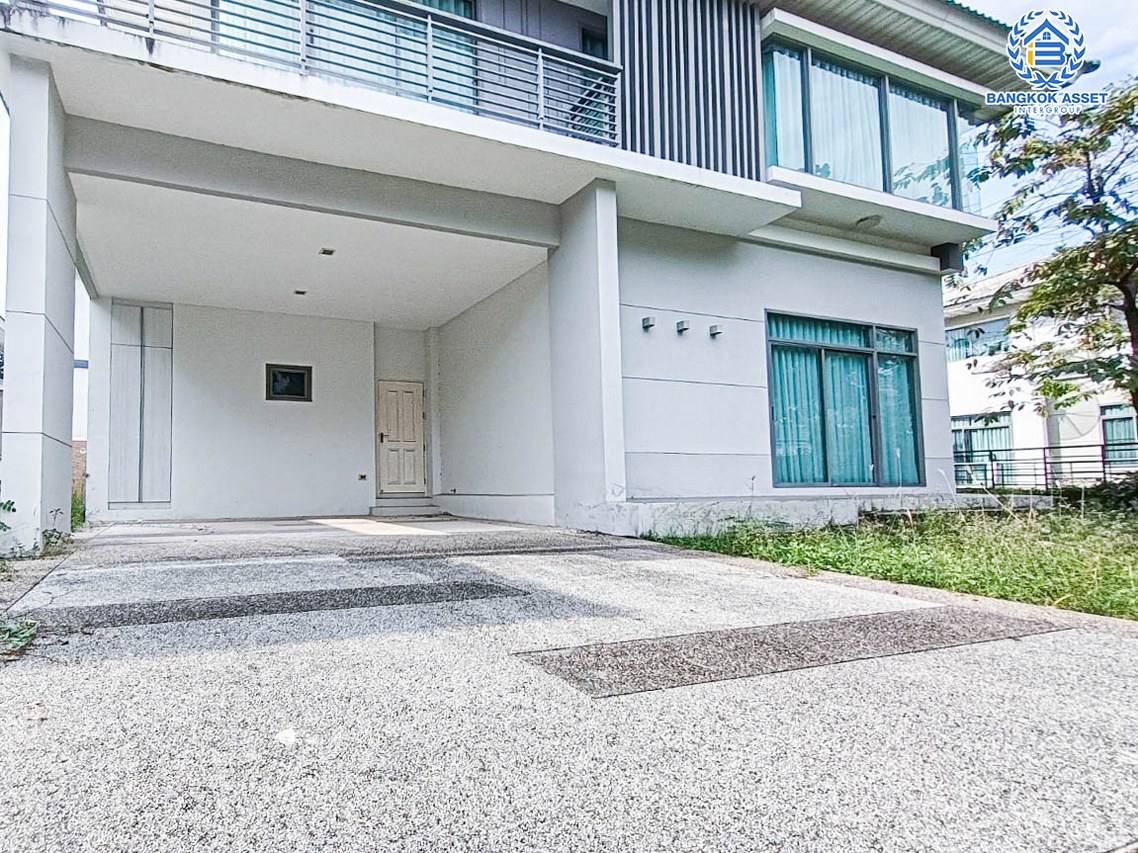 บ้านเดี่ยวมือสองนนทบุรี โครงการ เพอร์เฟค เพลส เอ็กซ์คลูซีฟ ราชพฤกษ์ #หลังมุม เนื้อที่กว้างขวางเกือบ 66 ตร.ว. ฟังก์ชัน 2 ห้องนอน 3 ห้องน้ำ 2 ที่จอดรถ บ้านใหม่ไม่เคยเข้าอยู่ บิวท์อินครบครัน แถมฟรี! 6 เครื่องปรับอากาศ และ 3 เครื่องทำน้ำอุ่น บนทำเลดี เพียง 10 นาทีก็ถึงรถไฟฟ้าสายสีม่วง "สถานีบางรักน้อยท่าอิฐ" ใกล้ทางด่วน "ศรีรัช"...