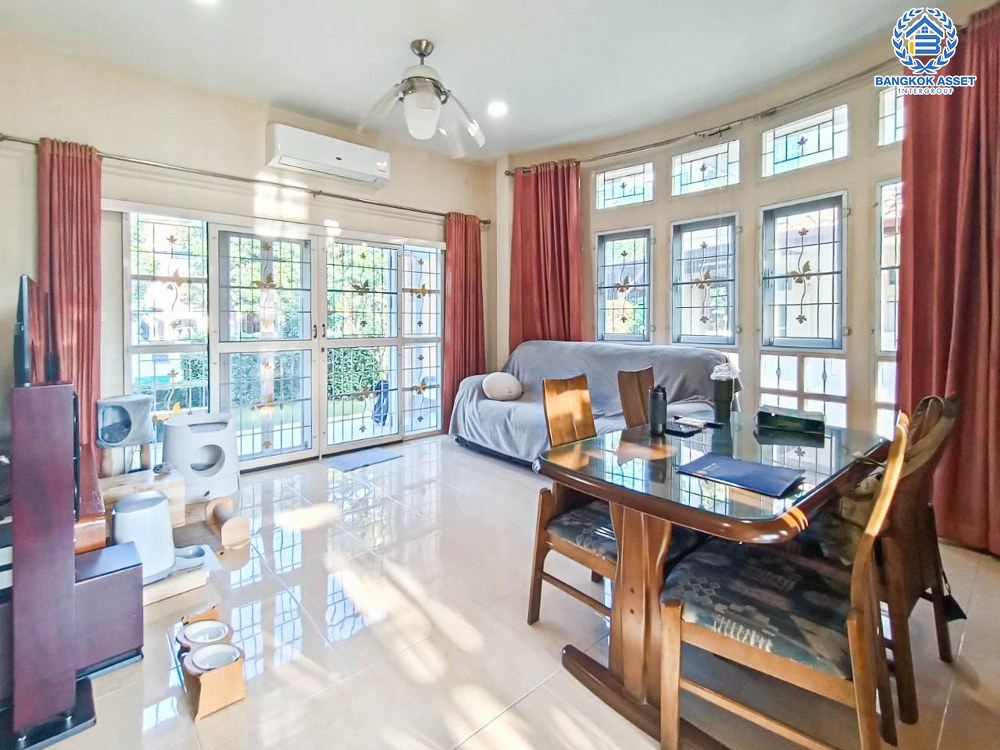 *****บ้านเดี่ยวมือสอง โครงการ เพอร์เฟคเพลส ไทรม้า เนื้อที่กว้าง 130.60 ตร.ว. ฟังก์ชัน 3 ห้องนอน 3 ห้องน้ำ 2 ที่จอดรถ ภายในสภาพสวย พร้อมเข้าอยู่ แถมฟรี! เครื่องปรับอากาศ เครื่องทำน้ำอุ่นบนทำเลดี เชื่อมต่อถนนรัตนาธิเบศร์ ถนนราชพฤกษ์ ถนนติวานนท์ ใกล้รถไฟฟ้าสายสีม่วง "สถานีท่าอิฐ" และจุดขึ้นทางด่วน "ศรีรัช"