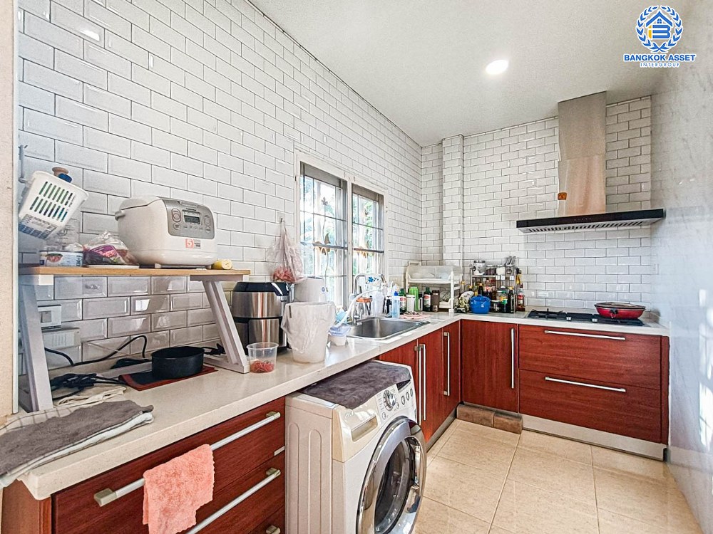 *****บ้านเดี่ยวมือสอง โครงการ เพอร์เฟคเพลส ไทรม้า เนื้อที่กว้าง 130.60 ตร.ว. ฟังก์ชัน 3 ห้องนอน 3 ห้องน้ำ 2 ที่จอดรถ ภายในสภาพสวย พร้อมเข้าอยู่ แถมฟรี! เครื่องปรับอากาศ เครื่องทำน้ำอุ่นบนทำเลดี เชื่อมต่อถนนรัตนาธิเบศร์ ถนนราชพฤกษ์ ถนนติวานนท์ ใกล้รถไฟฟ้าสายสีม่วง "สถานีท่าอิฐ" และจุดขึ้นทางด่วน "ศรีรัช"