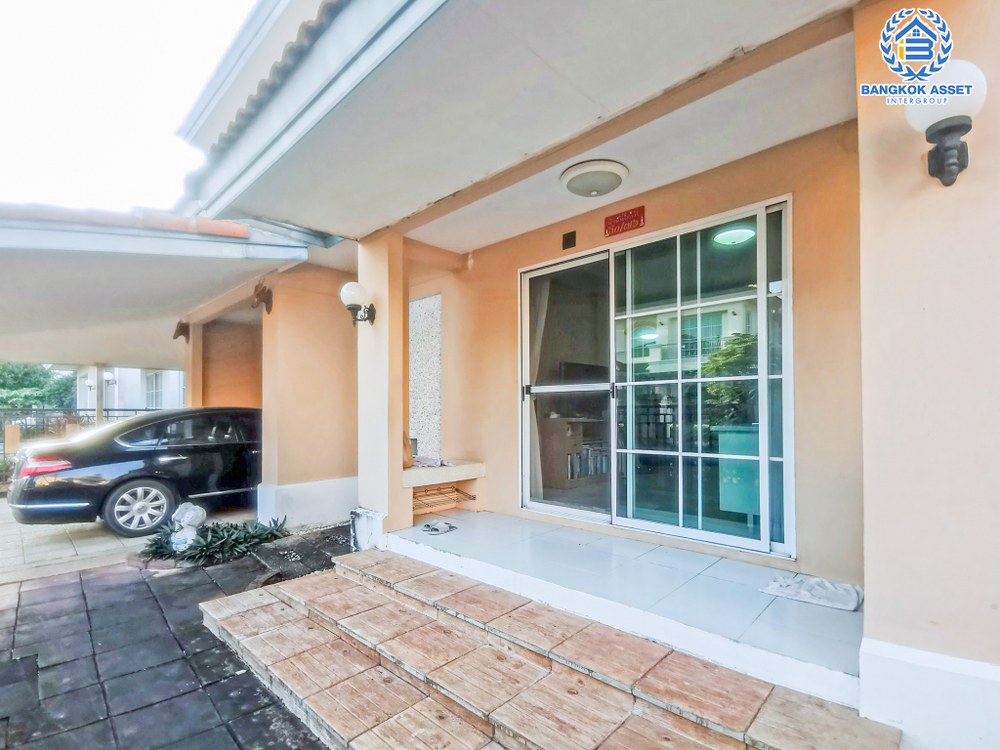 *****บ้านเดี่ยวมือสอง โครงการ มัณฑนา ราชพฤกษ์ เนื้อที่กว้าง 70 ตร.ว. ฟังก์ชัน 3 ห้องนอน 3 ห้องน้ำ 2 ที่จอดรถ บ้านหลังใหญ่ พื้นที่กว้างขวางตอบโจทย์ทุกการอยู่อาศัย ตั้งบนทำเลดี เชื่อมต่อถนนกาญจนาภิเษก ถนนรัตนาธิเบศร์ ถนนนครอินทร์ ใกล้รถไฟฟ้าสายสีม่วง "สถานีบางรักน้อยท่าอิฐ" และจุดขึ้นทางด่วน "ศรีรัช" จองเลย