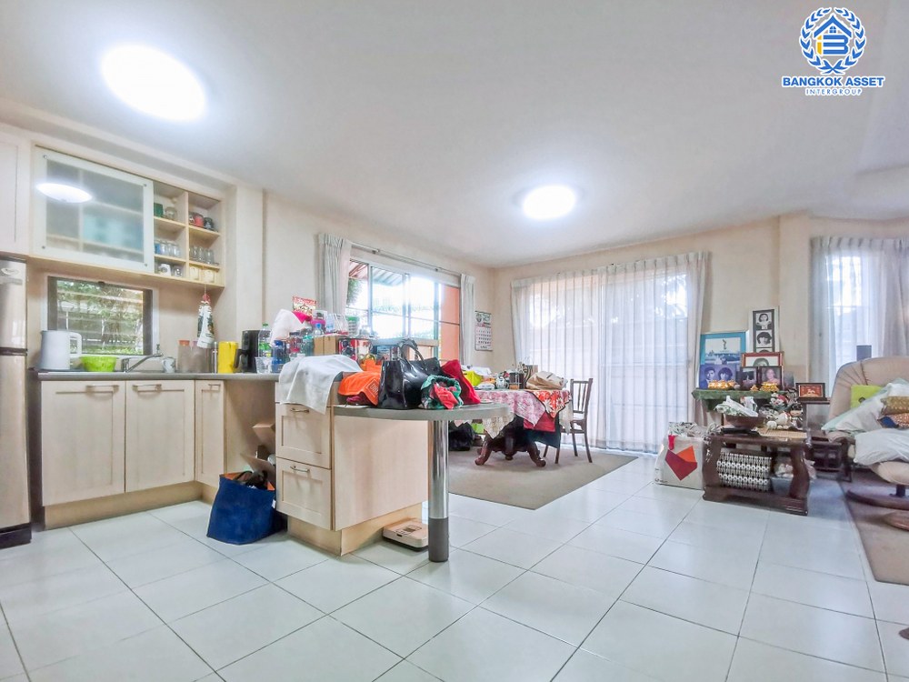 *****บ้านเดี่ยวมือสอง โครงการ มัณฑนา ราชพฤกษ์ เนื้อที่กว้าง 70 ตร.ว. ฟังก์ชัน 3 ห้องนอน 3 ห้องน้ำ 2 ที่จอดรถ บ้านหลังใหญ่ พื้นที่กว้างขวางตอบโจทย์ทุกการอยู่อาศัย ตั้งบนทำเลดี เชื่อมต่อถนนกาญจนาภิเษก ถนนรัตนาธิเบศร์ ถนนนครอินทร์ ใกล้รถไฟฟ้าสายสีม่วง "สถานีบางรักน้อยท่าอิฐ" และจุดขึ้นทางด่วน "ศรีรัช" จองเลย