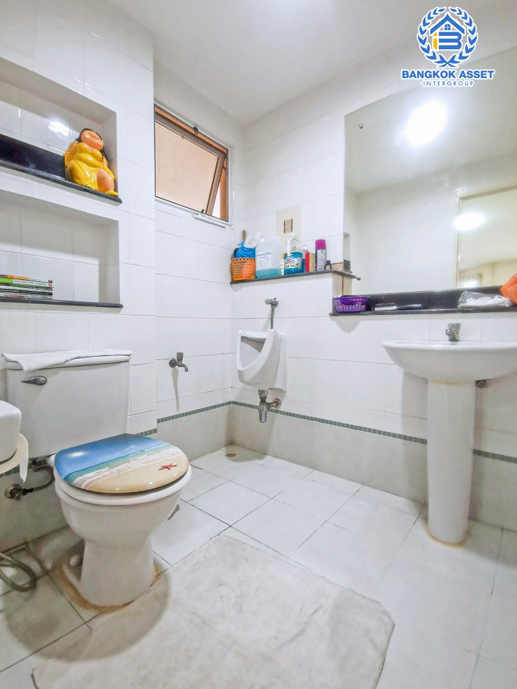 *****บ้านเดี่ยวมือสอง โครงการ มัณฑนา ราชพฤกษ์ เนื้อที่กว้าง 70 ตร.ว. ฟังก์ชัน 3 ห้องนอน 3 ห้องน้ำ 2 ที่จอดรถ บ้านหลังใหญ่ พื้นที่กว้างขวางตอบโจทย์ทุกการอยู่อาศัย ตั้งบนทำเลดี เชื่อมต่อถนนกาญจนาภิเษก ถนนรัตนาธิเบศร์ ถนนนครอินทร์ ใกล้รถไฟฟ้าสายสีม่วง "สถานีบางรักน้อยท่าอิฐ" และจุดขึ้นทางด่วน "ศรีรัช" จองเลย