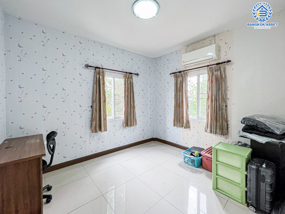 ทาวน์เฮ้าส์มือสองนนทบุรี โครงการ เปี่ยมสุข รัตนาธิเบศร์-วัดสวนแก้ว #หลังมุม เนื้อที่กว้างขวางเกือบ 32 ตร.ว. ฟังก์ชัน 3 ห้องนอน 2 ห้องน้ำ 1 ที่จอดรถ บ้านสวย บนทำเลเยี่ยม เชื่อมต่อ ถ.บางกรวย-ไทรน้อย, ถ.รัตนาธิเบศร์ และ ถ.ราชพฤกษ์ ใกล้รถไฟฟ้าสายม่วง "สถานีบางพลู" ในราคาถูก!