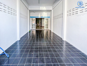 *****ทาวน์เฮ้าส์มือสอง โครงการ มิตรประชา ติวานนท์ เนื้อที่กว้าง 18 ตร.ว. ฟังก์ชัน 2 ห้องนอน 2 ห้องน้ำ 1 ที่จอดรถ บ้านสภาพสวย แต่งใหม่ทั้งหลัง ตั้งบนทำเลดี เชื่อมต่อถนนติวานนท์ ถนนศรีสมาน ถนนเลี่ยงเมือง-ปากเกร็ด ถนนสรงประภา และจุดขึ้นทางด่วน "ศรีรัช" จองเลย!