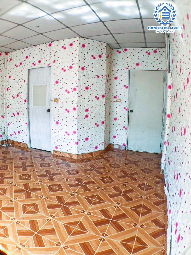 *****ทาวน์เฮ้าส์มือสองนนทบุรี หมู่บ้าน มนวดี กาญจนาภิเษก เนื้อที่ 16 ตร.ว. ฟังก์ชัน 3 ห้องนอน 2 ห้องน้ำ 1 ที่จอดรถ บ้านสภาพดี บนทำเลแห่งการเดินทาง เชื่อมต่อถนนกาญจนาภิเษก, ซอยแก้วอินทร์, ซอยคลองถนน, ถนนรัตนาธิเบศร์ ใกล้ทางด่วน "ศรีรัช" จองเลย!