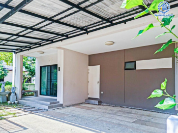 *****บ้านเดี่ยวมือสอง โครงการ ธนาวิลเลจ2 พระราม5-บางใหญ่ หลังมุม เนื้อที่ 52.40 ตร.ว. ฟังก์ชัน 4 ห้องนอน 3 ห้องน้ำ 2 ที่จอดรถ แต่งสไตล์โมเดิร์น พร้อมอยู่ ตั้งบนทำเลเดินทางสะดวก เชื่อมต่อถนนรัตนาธิเบศร์ ถนนกาญจนาภิเษก ใกล้รถไฟฟ้าสายสีม่วง "สถานีตลาดบางใหญ่" และจุดขึ้นทางด่วน "กาญจนาภิเษก"