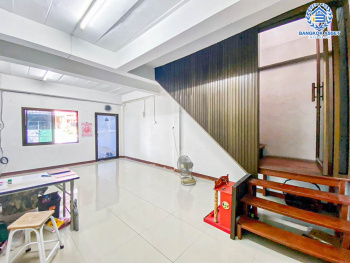 *****ทาวน์เฮ้าส์มือสอง โครงการ สิวารัตน์3 พุทธมณฑล สาย4 หลังมุม เนื้อที่กว้าง 29 ตร.ว. ฟังก์ชัน 3 ห้องนอน 2 ห้องน้ำ 3 ที่จอดรถ ภายในสภาพดี โถงบ้านกว้างใช้งานได้หลากหลาย ตั้งบนทำเลดี เชื่อมต่อถนนพุทธมณฑลสาย4 ถนนพุทธมณฑลสาย5 ถนนเพชรเกษม จองเลย!