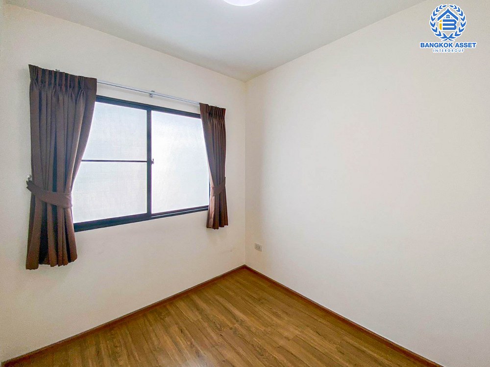 *****ทาวน์เฮ้าส์มือสอง โครงการ พลีโน่ ราชพฤกษ์ หลังมุม เนื้อที่กว้าง 24.10 ตร.ว. ฟังก์ชัน 3 ห้องนอน 2 ห้องน้ำ 2 ที่จอดรถ สภาพใหม่มาก แถม! เครื่องปรับอากาศ และเครื่องทำน้ำอุ่น เดินทางง่าย เชื่อมต่อถนนบางกรวย-ไทรน้อย ถนนนครอินทร์ ถนนราชพฤกษ์ ใกล้รถไฟฟ้าสายสีม่วง "สถานีบางรักใหญ่" และจุดขึ้นทางด่วน "ศรีรัช"