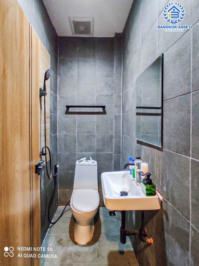 *****ทาวน์เฮ้าส์มือสองนนทบุรี โครงการ เอเชียโฮมทาวน์2 บางกรวย-ไทรน้อย #หลังมุม เนื้อที่กว้างขวางถึง 32 ตร.ว. ฟังก์ชัน 2 ห้องนอน 2 ห้องน้ำ 2 ที่จอดรถ บ้านสภาพดี บนทำเลแห่งการเดินทาง เชื่อมต่อถนนกาญจนาภิเษก ใกล้รถไฟฟ้าสายสีม่วง "สถานีคลองบางไผ่" และจุดขึ้นทางด่วน "ศรีรัช" จองเลย!