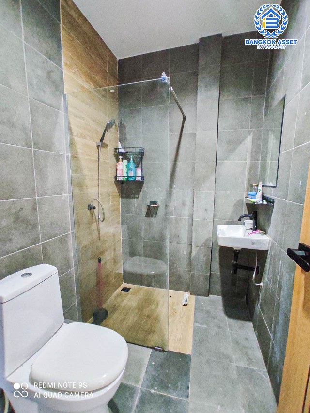 *****ทาวน์เฮ้าส์มือสองนนทบุรี โครงการ เอเชียโฮมทาวน์2 บางกรวย-ไทรน้อย #หลังมุม เนื้อที่กว้างขวางถึง 32 ตร.ว. ฟังก์ชัน 2 ห้องนอน 2 ห้องน้ำ 2 ที่จอดรถ บ้านสภาพดี บนทำเลแห่งการเดินทาง เชื่อมต่อถนนกาญจนาภิเษก ใกล้รถไฟฟ้าสายสีม่วง "สถานีคลองบางไผ่" และจุดขึ้นทางด่วน "ศรีรัช" จองเลย!