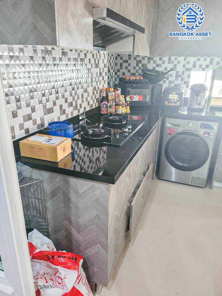 *****บ้านแฝดมือสอง โครงการ ศุภาลัยเบลล่า กาญจนาภิเษก เนื้อที่ 38 ตร.ว. ฟังก์ชัน 3 ห้องนอน 2ห้องน้ำ 2 ที่จอดรถ ฟรี! เฟอร์นิเจอร์บิ้วอินทั้งหลัง ต่อเติมหลังคาโรงรถพร้อมใช้งาน ตั้งบนทำเลแห่งการเดินทาง เชื่อมต่อถนนกาญนาภิเษก ถนนแก้วอินทร์ ถนนกันตนา ใกล้จุดขึ้นทางด่วน "กาญจนาภิเษก" จองด่วน!