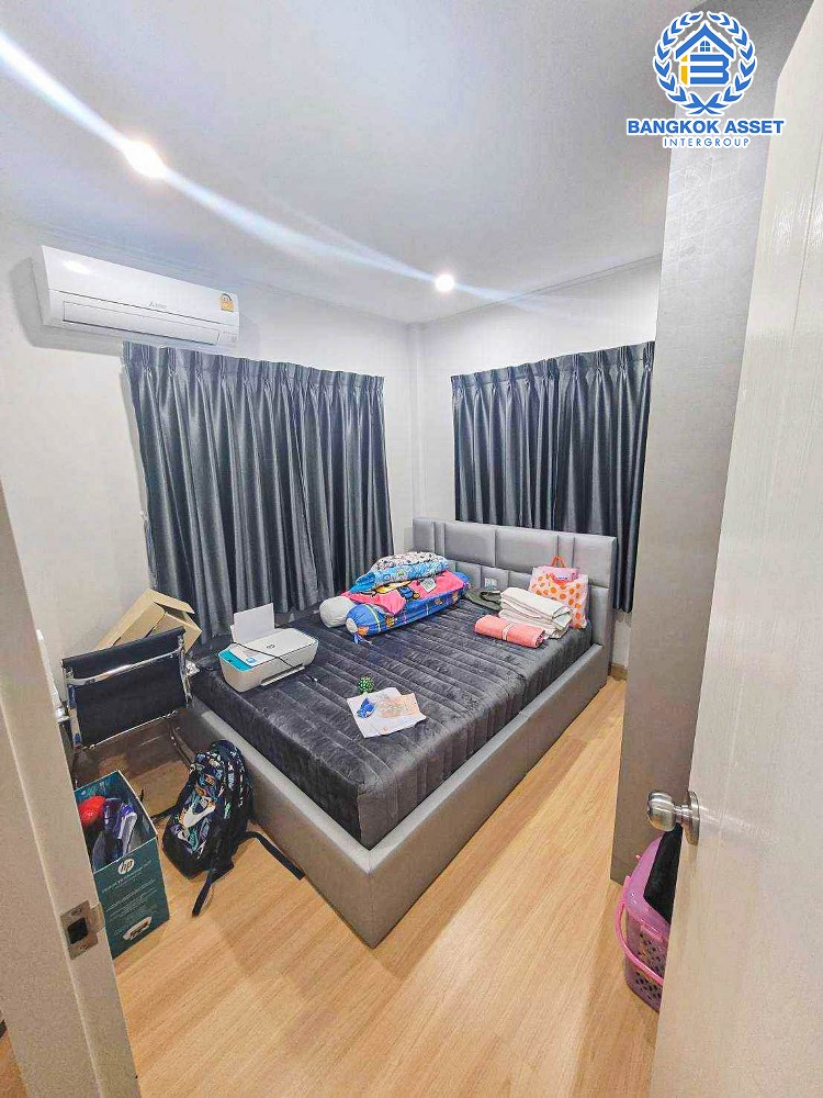 *****บ้านแฝดมือสอง โครงการ ศุภาลัยเบลล่า กาญจนาภิเษก เนื้อที่ 38 ตร.ว. ฟังก์ชัน 3 ห้องนอน 2ห้องน้ำ 2 ที่จอดรถ ฟรี! เฟอร์นิเจอร์บิ้วอินทั้งหลัง ต่อเติมหลังคาโรงรถพร้อมใช้งาน ตั้งบนทำเลแห่งการเดินทาง เชื่อมต่อถนนกาญนาภิเษก ถนนแก้วอินทร์ ถนนกันตนา ใกล้จุดขึ้นทางด่วน "กาญจนาภิเษก" จองด่วน!