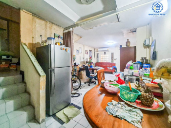 *****ทาวน์เฮ้าส์มือสอง พื้นที่กว้าง! ซอยวิภาวดีรังสิต70 ทำเลวิภาวดีรังสิต เนื้อที่ 14 ตร.ว. ฟังก์ชัน 2 ห้องนอน 2 ห้องน้ำ 1 ที่จอดรถ สภาพดี ฟังก์ชันครบ สไตล์โดดเด่น บนทำเลดี เชื่อมต่อถนนบางกรวย-กรุงเทพ ถนนวิภาวดี-รังสิต ใกล้รถไฟฟ้าสายสีแดง "สถานีหลักสี่" และจุดขึ้นโทลเวย์ดอนเมือง