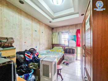 *****ทาวน์เฮ้าส์มือสอง พื้นที่กว้าง! ซอยวิภาวดีรังสิต70 ทำเลวิภาวดีรังสิต เนื้อที่ 14 ตร.ว. ฟังก์ชัน 2 ห้องนอน 2 ห้องน้ำ 1 ที่จอดรถ สภาพดี ฟังก์ชันครบ สไตล์โดดเด่น บนทำเลดี เชื่อมต่อถนนบางกรวย-กรุงเทพ ถนนวิภาวดี-รังสิต ใกล้รถไฟฟ้าสายสีแดง "สถานีหลักสี่" และจุดขึ้นโทลเวย์ดอนเมือง