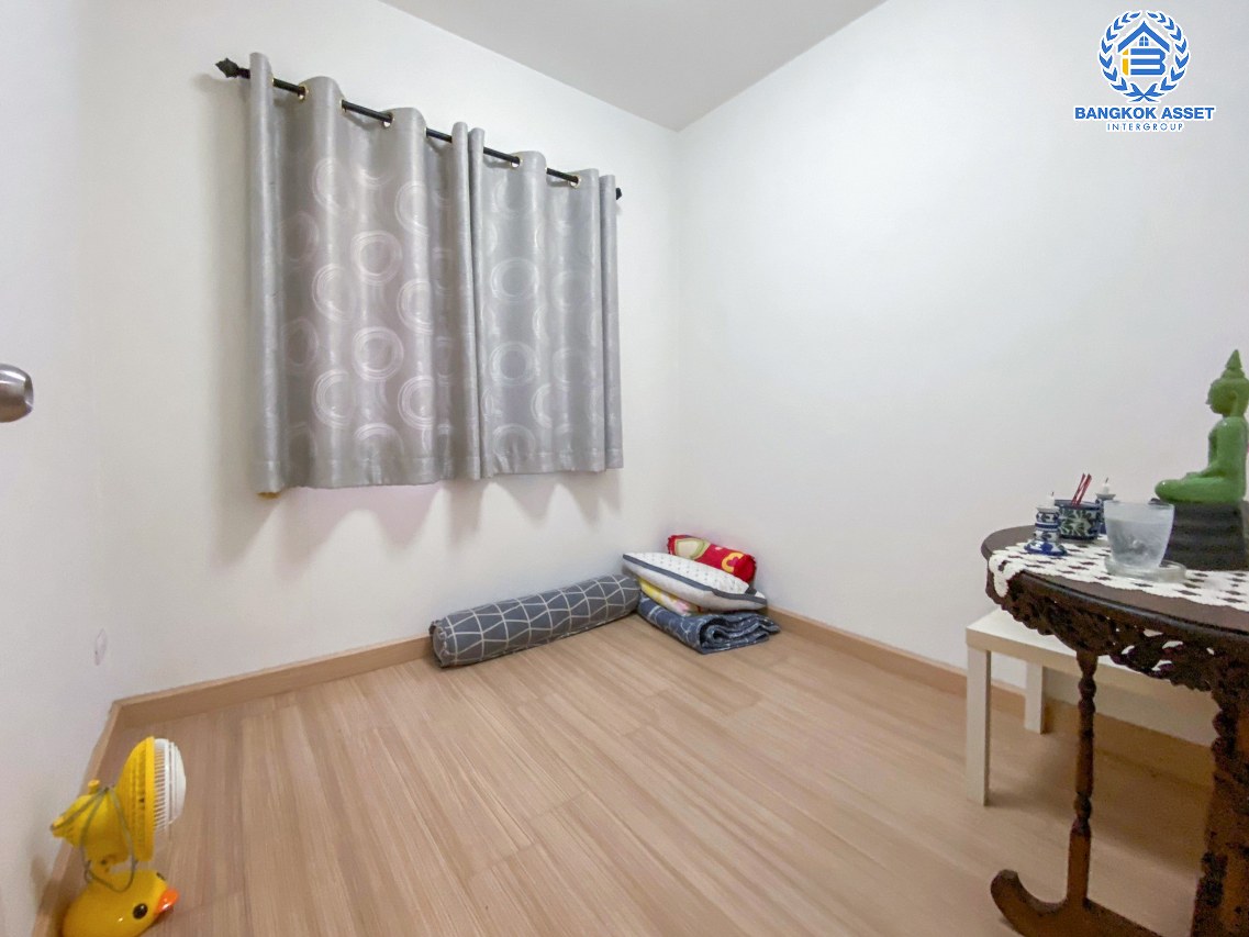 ทาวน์เฮ้าส์มือสองนนทบุรี โครงการ พฤกษา54 วงแหวนฯ-คลองถนน เนื้อที่เกือบ 18 ตร.ว. ฟังก์ชัน 3 ห้องนอน 2 ห้องน้ำ 1 ที่จอดรถ บ้านสภาพดี แถมฟรี! 1 เครื่องปรับอากาศ และแทงค์น้ำ บนทำเลแห่งการเดินทาง เชื่อมต่อ ถนนกาญจนาภิเษก, ถนนรัตนาธิเบศร์ ใกล้รถไฟฟ้าสายม่วง "สถานีคลองบางไผ่" ราคาคุ้มสุดในย่านนี้!