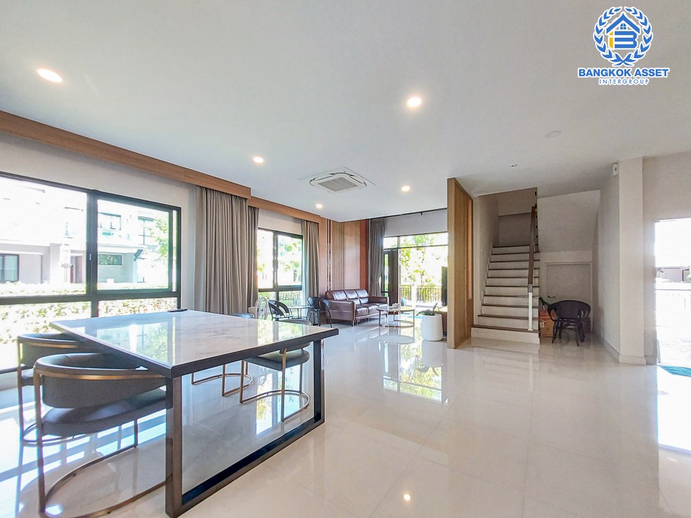 *****บ้านเดี่ยวมือสอง โครงการ เดอะซิตี้ราชพฤกษ์-ปิ่นเกล้า หลังมุม เนื้อที่ 99.80 ตร.ว. ฟังก์ชัน 4 ห้องนอน 4 ห้องน้ำ 3 ที่จอดรถ บ้านสภาพดีเยี่ยม ของแถมอีกเพียบ! บนทำเลเดินทางสะดวก เชื่อมต่อถนนกาญจนาภิเษก ถนนรัตนาธิเบศร์ ถนนบางกรวยไทรน้อย ใกล้รถไฟฟ้าสายสีม่วง "สถานีบางพลู" และจุดขึ้นทางด่วน "ศรีรัช"