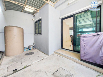 *****ทาวน์โฮม 3 ชั้นมือสอง โครงการ บ้านกลางเมือง งามวงศ์วาน เนื้อที่กว้าง 18.90 ตร.ว. ฟังก์ชัน 3 ห้องนอน 3 ห้องน้ำ 1 ที่จอดรถ บ้านสภาพดีเยี่ยม แถมเฟอร์นิเจอร์อีกเพียบ ราคาถูกที่สุดในโครงการ ตั้งบนทำเลเดินทางสะดวก เชื่อมต่อถนนวิภาวดี-รังสิต ถนนประชาชื่น ถนนงามวงศ์วาน จองเลย!