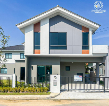 *****บ้านเดี่ยวมือสอง โครงการ เพอร์เฟคพาร์ค แจ้งวัฒนะ หลังมุม เนื้อที่กว้างกว่า 67.60 ตร.ว. ฟังก์ชัน 3 ห้องนอน 3 ห้องน้ำ 2 ที่จอดรถ ตกแต่งสวยสไตล์โมเดิร์น บนทำเลดี เชื่อมต่อถนนชัยพฤกษ์, ถนนราชพฤกษ์, ถนนแจ้งวัฒนะ ใกล้รถไฟฟ้าสายสีชมพู "สถานีห้าแยกปากเกร็ด"  และจุดขึ้นทางด่วน "แจ้งวัฒนะ"