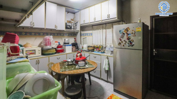 *****บ้านเดี่ยวมือสอง โครงการ ซื่อตรง รัตนาธิเบศร์ เนื้อที่กว้างกว่า 163 ตร.ว. ฟังก์ชัน 7 ห้องนอน 3 ห้องน้ำ 4 ที่จอดรถ บ้านสภาพสวย มีห้องแม่บ้านและห้องน้ำในตัว โครงการบนทำเลดี เชื่อมต่อถนนรัตนาธิเบศร์ ถนนราชพฤกษ์ ถนนสนามบิน ใกล้รถไฟฟ้าสายสีม่วง "สถานีไทรม้า" และจุดขึ้นทางด่วน "งามวงศ์วาน"