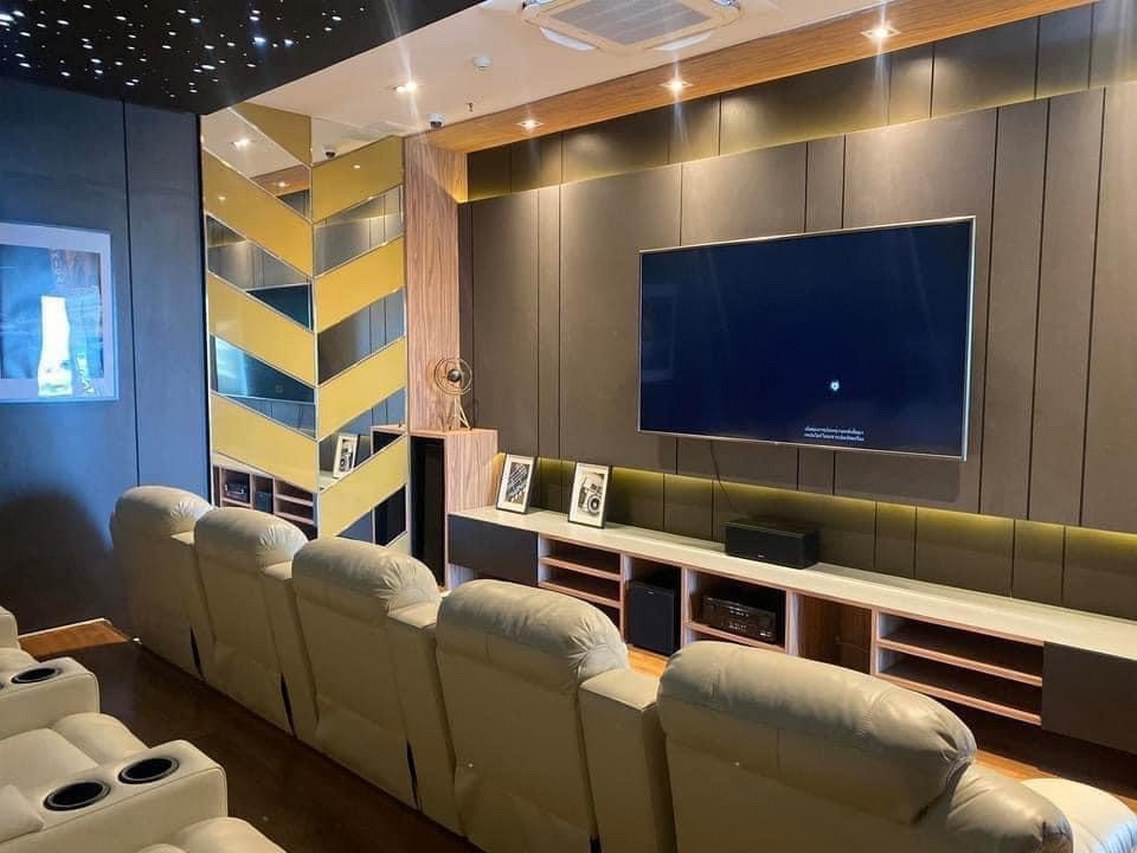 *****คอนโดมิเนียมมือสองนครราชสีมา พลัสคอนโด โคราช เนื้อที่ 27.07 ตร.ม. ฟังก์ชัน 1 ห้องนอน 1 ห้องน้ำ 1 ที่จอดรถ คอนโดสภาพดี ขายพร้อมผู้เช่า เหมาะแก่การลงทุน แถมฟรี! 1 เครื่องปรับอากาศ และ 1 เครื่องทำน้ำอุ่น บนทำเลดี เชื่อมต่อถนนมิตรภาพ, ถนนราชสีมา-โชคชัย, ถนนสุรนารายณ์ ห้ามพลาด!