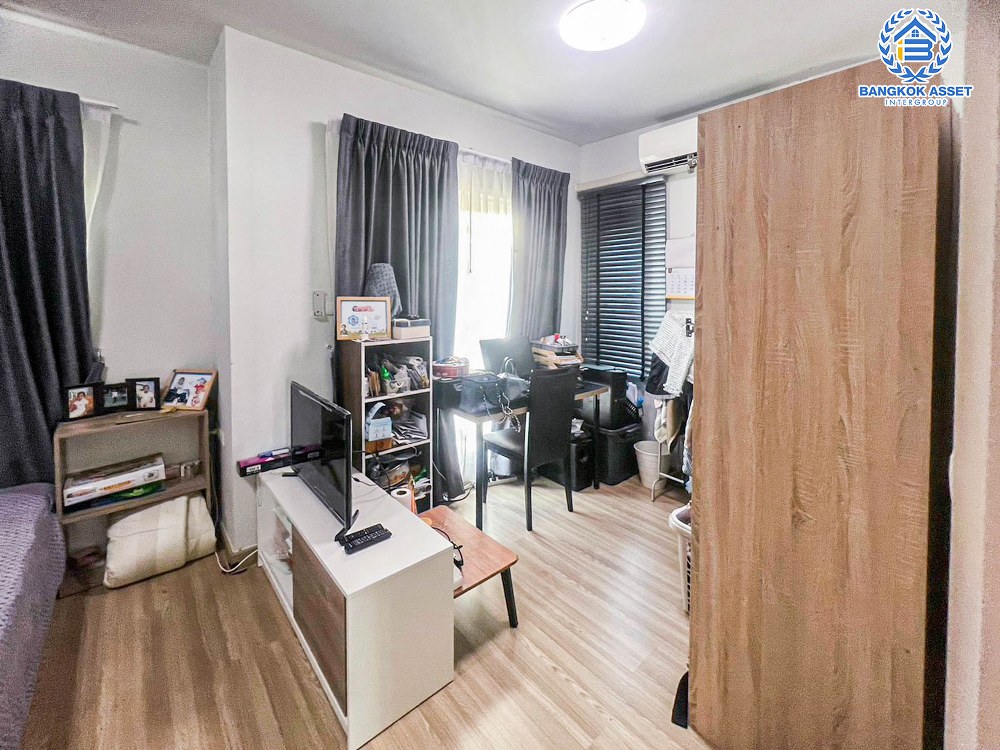 *****บ้านแฝดมือสอง โครงการ อารียาเดอะวิลเลจ กาญจนาภิเษก-ราชพฤกษ์ เนื้อที่กว้าง 37.60 ตร.ว. ฟังก์ชัน 3 ห้องนอน 2 ห้องน้ำ 1 ที่จอดรถ ภายในสภาพสวย ตกแต่งเรียบ ๆ ดูทันสมัย บนทำเลแห่งการเดินทาง เชื่อมต่อถนนชัยพฤกษ์, ถนนกาญจนาภิเษก, ถนน 340 ใกล้รถไฟฟ้าสายสีม่วง "สถานีคลองบางไผ่"