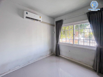 *****บ้านแฝดมือสอง โครงการ อารียาเดอะวิลเลจ กาญจนาภิเษก-ราชพฤกษ์ เนื้อที่กว้าง 37.60 ตร.ว. ฟังก์ชัน 3 ห้องนอน 2 ห้องน้ำ 1 ที่จอดรถ ภายในสภาพสวย ตกแต่งเรียบ ๆ ดูทันสมัย บนทำเลแห่งการเดินทาง เชื่อมต่อถนนชัยพฤกษ์, ถนนกาญจนาภิเษก, ถนน 340 ใกล้รถไฟฟ้าสายสีม่วง "สถานีคลองบางไผ่"